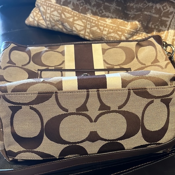 COACH SIG Hamilton Stripe Shoulderbag - Picture 6 of 12